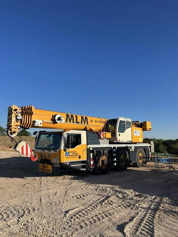 Grue mobile pour levage Estivareilles